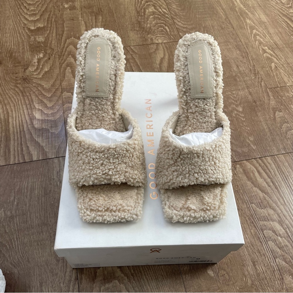 Good American sherpa heels (Size 9)